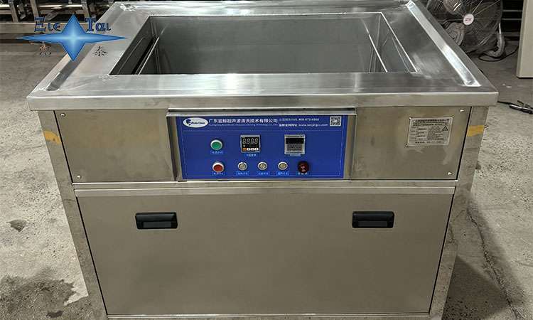 為什么超聲波清洗機不能洗木制品？深入解析材質(zhì)特性與正確清潔方法